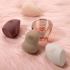 Set 4 Mút Tán Nền Hold Live Giúp Nền Mỏng Mịn Lâu Trôi Kèm Cốc Đựng
