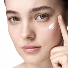 Kem Chống Nắng Vichy Capital Soleil Anti-Dark Spot 3 In 1 SPF50+ 50ml