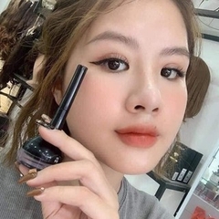 Kẻ Mắt Tonymoly Dạng Gel Chống Lem Chống Trôi Black Gel Eyeliner 4g