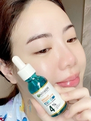 Serum Garnier New Bright Complete Anti Acne Booster 4% Chai 30ml