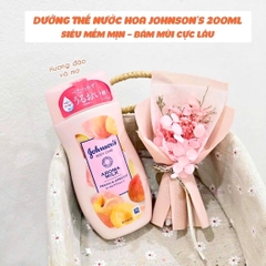 Sữa Dưỡng Thể Johnson Aroma Milk Dưỡng Ẩm Trắng Da Cực Thơm Nhật Bản 200ml