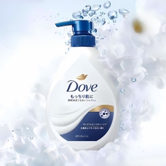Sữa Tắm Dove Sáng Da Dưỡng Ẩm  Mịn Màng Thơm Lâu Nhật Bản 470g