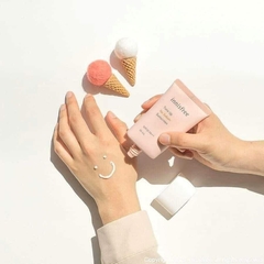 Kem Chống Nắng Innisfree No Sebum Nâng Tone Kiềm Dầu SPF50/PA++++ 50ml