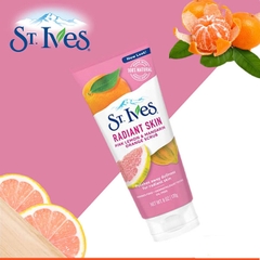 SRM ST.IVES Soft Skin Scrub - BƠ MẬT ONG MỀM MƯỚT Tuýp 170g