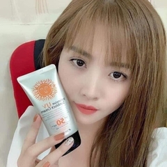 Kem Chống Nắng 3W Clinic Intensive UV Sunblock Cream SPF50 Tuýp 70ml