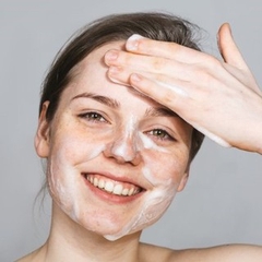 SRM Kiehls Calendula Deep Cleansing Foaming Face Wash Tuýp Mini 30ml