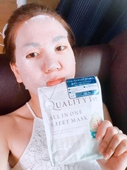 Mặt Nạ QUALITY 1st Túi 5 Miếng Nhật Bản