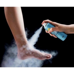 Xịt Khử Mùi Hôi Chân Foot Dry Shampoo Giúp Chân Khô Thoáng Sạch Thơm Nhật Bản 60g