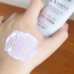 Kem Chống Nắng D’Alba UV Essence Waterfull+ Tone Up  Dưỡng Ẩm Nâng Tông Chống Lão Hóa Hàn Quốc 50mL