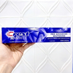 Kem Đánh Răng Crest 3D Làm Trắng Răng Sạch Mảng Bám Hơi Thở Thơm Mát