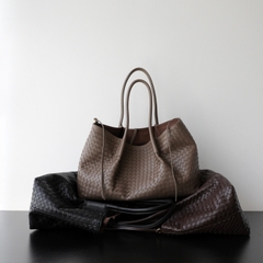 Túi Tote Dệt Tay Cầm Da Cừu – Nhỏ Xinh, Sang Trọng, Dễ Phối Mọi Outfit