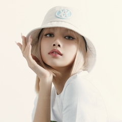 Mũ Vành ADLV X LISA Màu Trắng
