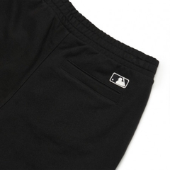 Quần Shorts MLB Basic Logo NY 3LSMB0433-50BKS Màu Đen