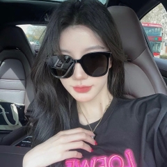 Kính Mát Gentle Monster Jackie Màu Đen