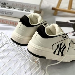 Giầy Thể Thao MLB Chunky Liner Mid Basic New York Yankees 3ASXLMB3N-50BKS Màu Trắng