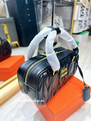 Túi Xách Miumiu Remake Korea 22cm