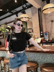 Áo Bad Blood chữ lưng ngang