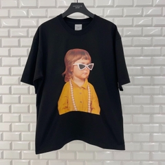 Áo Phông ADLV Baby Face Đeo Kính Mắt Mèo Màu Đen