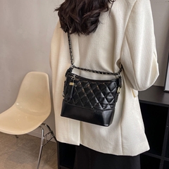 Túi Đeo Vai Chanel Hobo Gabriele Màu Đen Da Bê Size 20cm