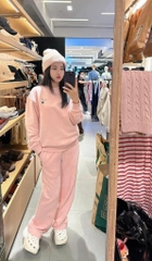 Bộ quần áo nỉ gấu Whoau - nâu đất quần xuông ss2024