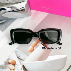 Kính Mát Gentle Monster Bold Antena 01 Màu Đen