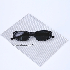 Kính Mát Gentle Monster Bold Bandoneon.S 01 Màu Đen