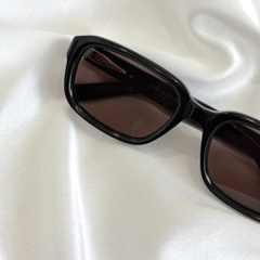 Kính Mát Gentle Monster Bold Comte 01 Màu Đen Nâu