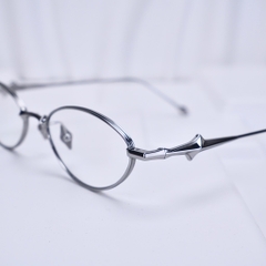 Kính Mát Gentle Monster Bold Eden 02 Màu Bạc