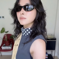 Kính Mát Gentle Monster Bratz Lolang 01 Màu Đen