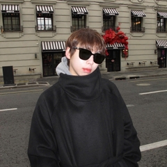Kính Mát Gentle Monster Gent 01 Màu Đen