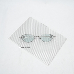 Kính Mát Gentle Monster Jewelry Carat 02 GR Màu Xanh