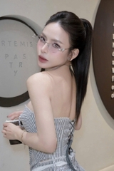 Kính Mát Gentle Monster Jewelry Orora 02 Màu Bạc