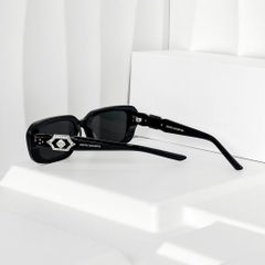 Kính Mát Gentle Monster Jewerly Phantom 01 Màu Đen