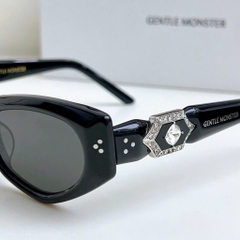Kính Mát Gentle Monster Jewerly Ruvy Van 01 Màu Đen
