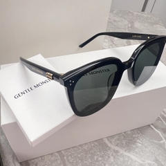 Kính Mát Gentle Monster Lady Lang 01 Màu Đen