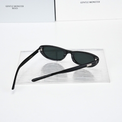 Kính Mát Gentle Monster Madlenne 01 Màu Đen