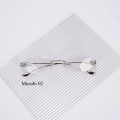 Kính Mát Gentle Monster Musubi 02 Màu Bạc