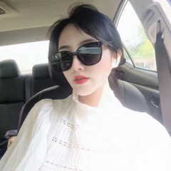 Kính Mát Gentle Monster Queen 01 Màu Đen