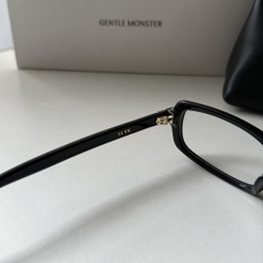 Kính Mát Gentle Monster Slyk 01 Đổi Màu Màu Đen