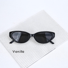 Kính Mát Gentle Monster Vanilla 01 Màu Đen