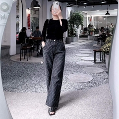 Quần Bò Ống Rộng Avandress Màu Đen