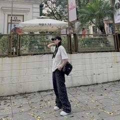 Quần Bò Ống Rộng Avandress Màu Đen