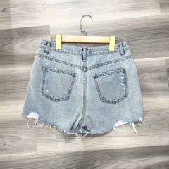 Quần Short Bò Whoau Rách WHTJC2791F Màu Xanh