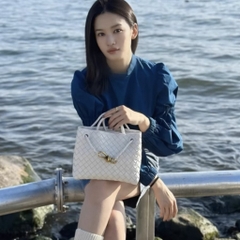 Túi Bottega Andiamo Bản Hàn Size 25cm Màu Trắng