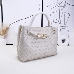 Túi Bottega Andiamo Bản Hàn Size 25cm Màu Trắng