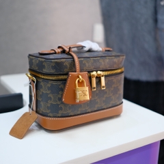 Túi Celine Vanity In Trompie Case Mini Size 19cm