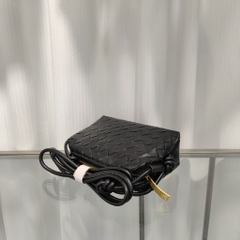 Túi Xách Bottega Veneta Mini Loop Da Bê Remake Korea Size 19cm