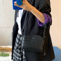 Túi Xách Bottega Veneta Mini Loop Da Bê Remake Korea Size 19cm