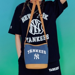 Túi Xách MLB Varsity New York Yankees 3ABMS093N-50INS Màu Xanh Nâu