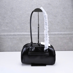 Túi Xách Stand Oil Chubby Bag Màu Đen